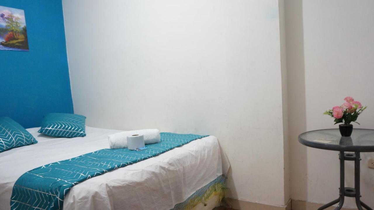 טרוחיו Aypa Hostal מראה חיצוני תמונה