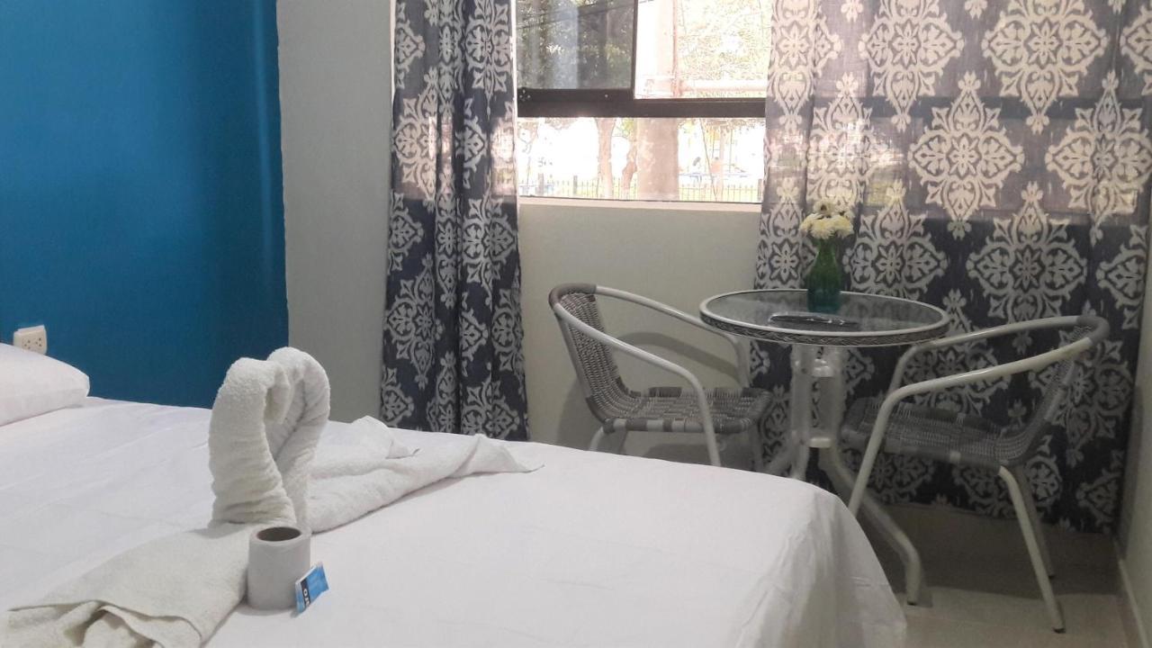 טרוחיו Aypa Hostal מראה חיצוני תמונה